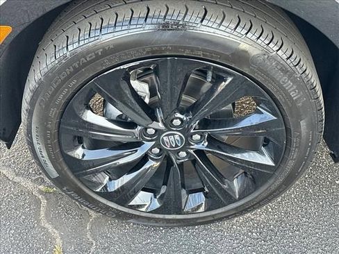 Certified 2025 Buick Envista Sport Touring w/ Experience Buick Package FWD image 34