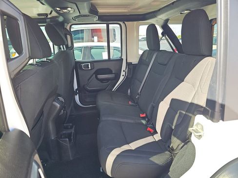 Used 2021 Jeep Wrangler Unlimited Sport image 14