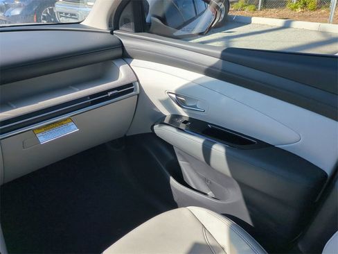 New 2026 Hyundai Tucson Limited image 18