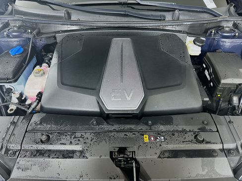 Used 2024 Kia EV6 Wind w/ Wind Technology Package AWD/4WD image 33