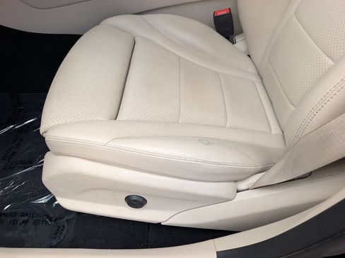 Certified 2019 Mercedes-Benz GLC 300 4MATIC image 18