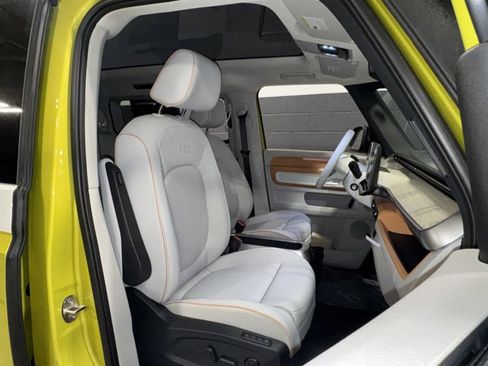 New 2025 Volkswagen ID. Buzz Pro S Plus image 10