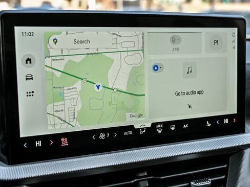 Used 2025 Ford Explorer ST-Line image 22