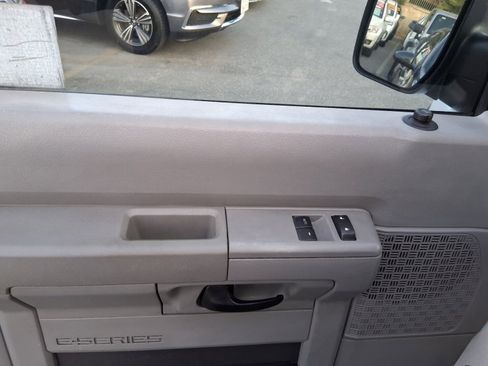 Used 2013 Ford E-150 and Econoline 150 w/ PWR Group image 12