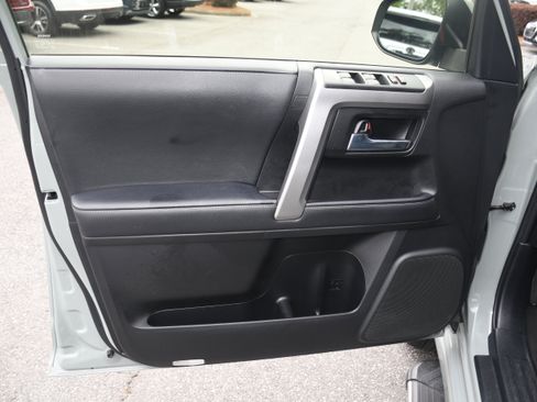 Certified 2023 Toyota 4Runner TRD Sport RWD image 9