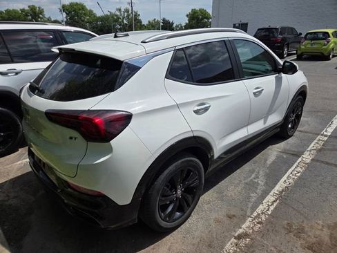 Used 2024 Buick Encore GX Sport Touring FWD image 5