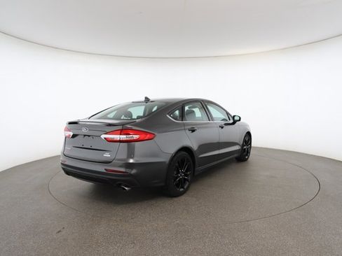 Used 2020 Ford Fusion SE w/ Equipment Group 151A image 17