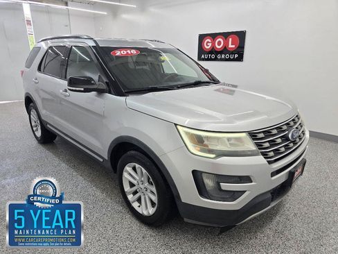 Used 2016 Ford Explorer XLT w/ Equipment Group 201A FWD image 1