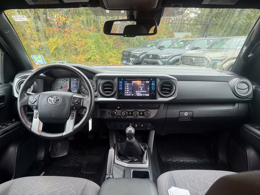Used 2019 Toyota Tacoma TRD Off-Road AWD/4WD image 19