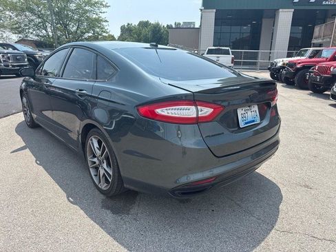 Used 2016 Ford Fusion Titanium FWD image 5