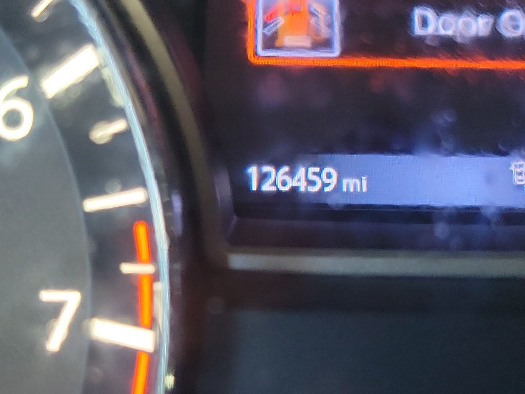 Used 2017 Nissan Pathfinder SL AWD/4WD image 3