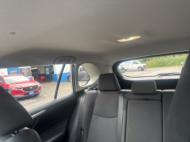Used 2022 Toyota RAV4 LE AWD/4WD image 9