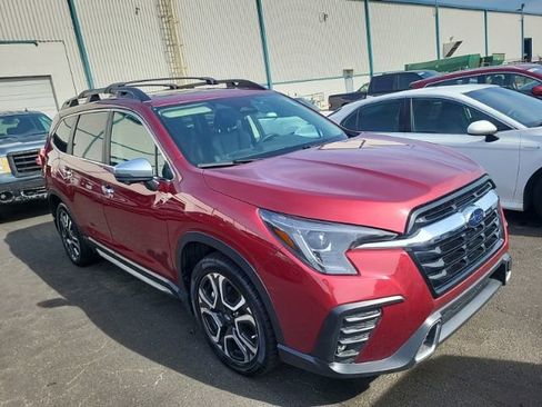 Used 2023 Subaru Ascent Touring image 1