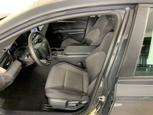 Used 2025 Toyota Camry LE image 20