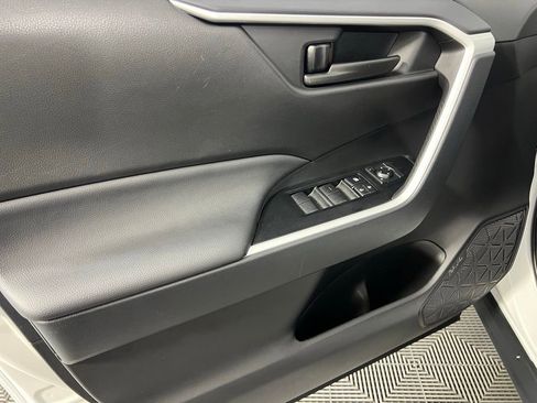 Used 2025 Toyota RAV4 LE image 23