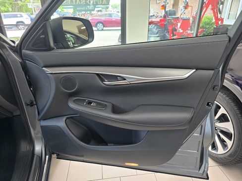 Used 2022 INFINITI QX50 Luxe image 16