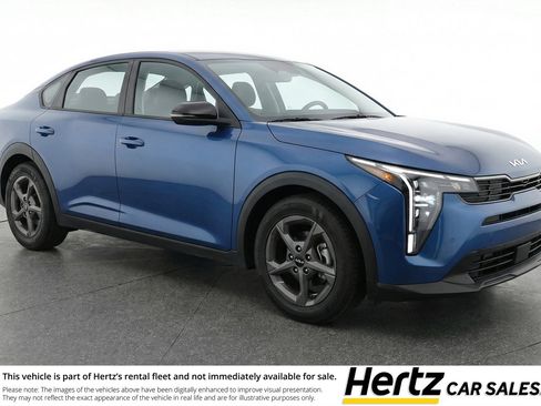 Used 2025 Kia K4 FWD image 1