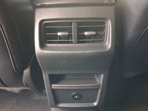 Used 2024 Ford Edge SEL AWD/4WD image 23