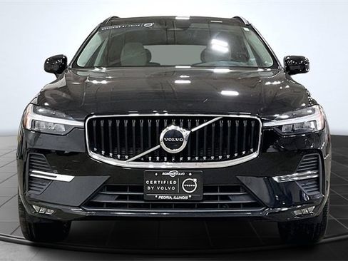 Certified 2022 Volvo XC60 B5 Momentum w/ Climate Package image 4