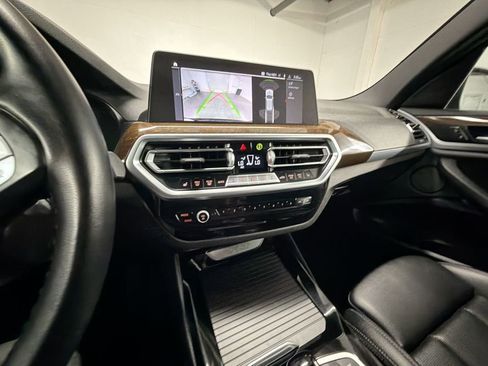 Used 2024 BMW X3 sDrive30i w/ Convenience Package RWD image 18