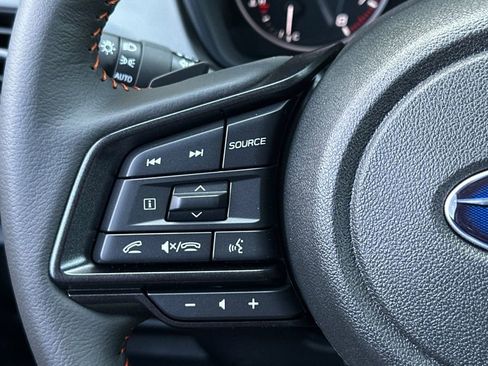 Used 2025 Subaru Crosstrek 2.5i Limited w/ Popular Package #4A image 26