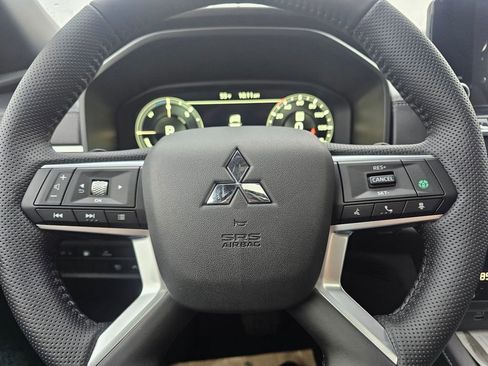 New 2025 Mitsubishi Outlander SEL Black Edition image 18