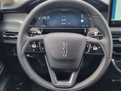 New 2026 Lincoln Corsair Premiere image 31