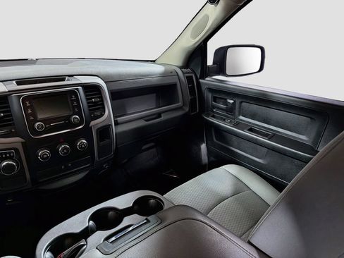 Used 2018 RAM 1500 Express RWD image 22