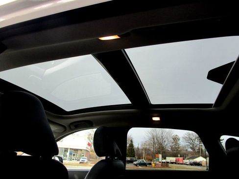 Used 2019 INFINITI QX50 Essential w/ Premium Heat Package image 27