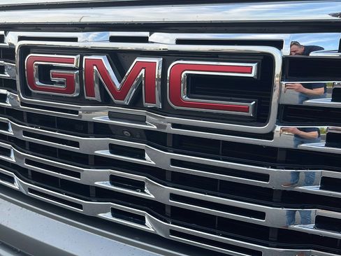 Used 2023 GMC Sierra 1500 Denali w/ Denali Reserve Package AWD/4WD image 20