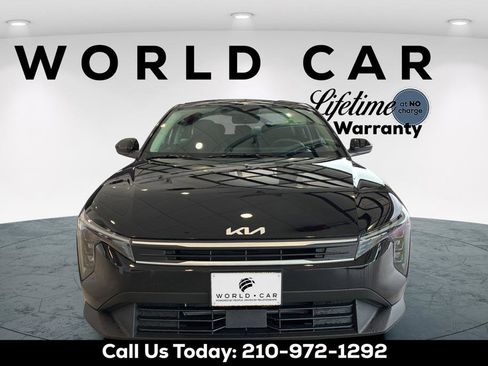 New 2026 Kia K4 FWD image 10