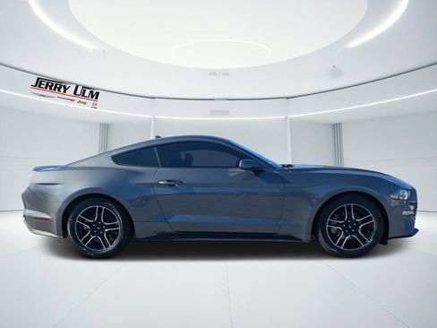 Used 2023 Ford Mustang Premium image 2