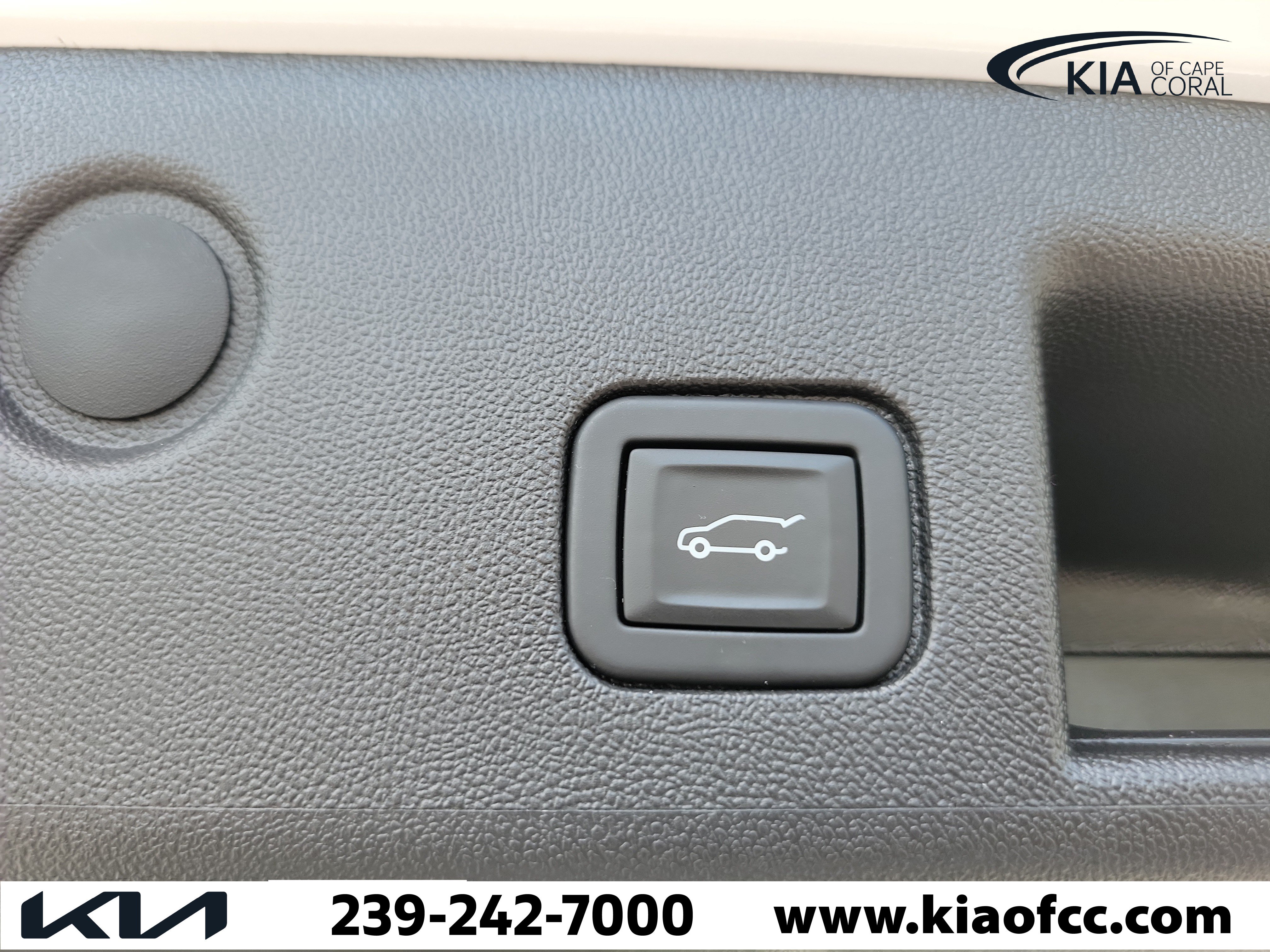 Used 2024 Chevrolet Equinox LT FWD image 12