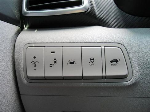 Used 2020 Hyundai Tucson Sport FWD image 19