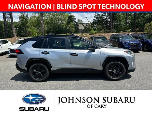 Used 2020 Toyota RAV4 XSE w/ XSE Grade Weather Package AWD/4WD image 3