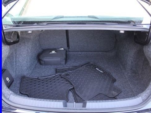 Used 2024 Volkswagen Jetta Sport FWD image 9