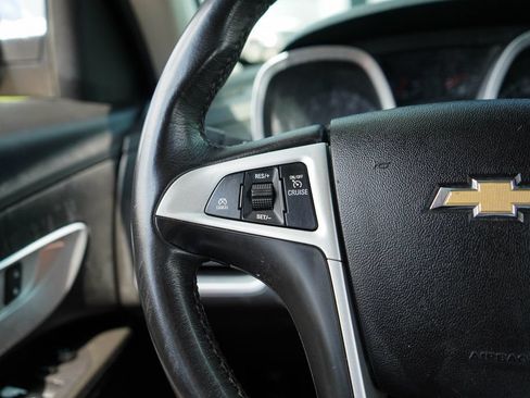 Used 2017 Chevrolet Equinox Premier w/ Enhanced Convenience Package AWD/4WD image 29