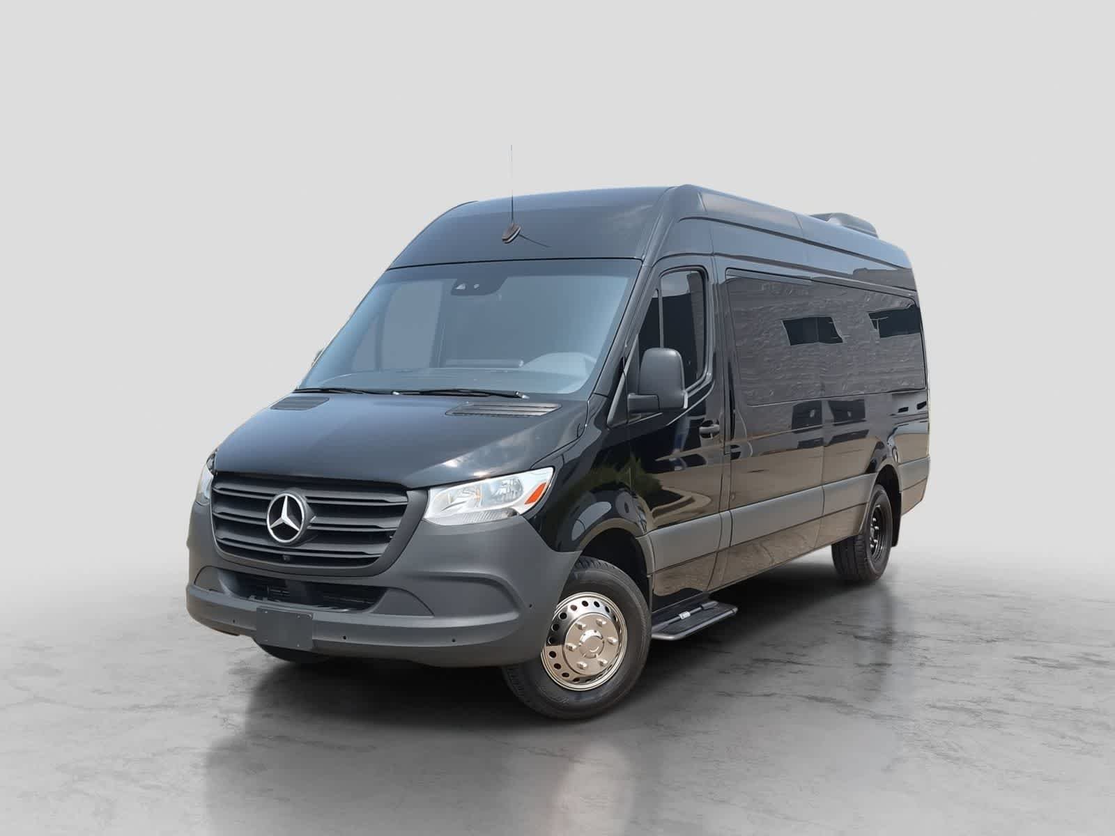 Used 2022 Mercedes-Benz Sprinter 3500 image 1