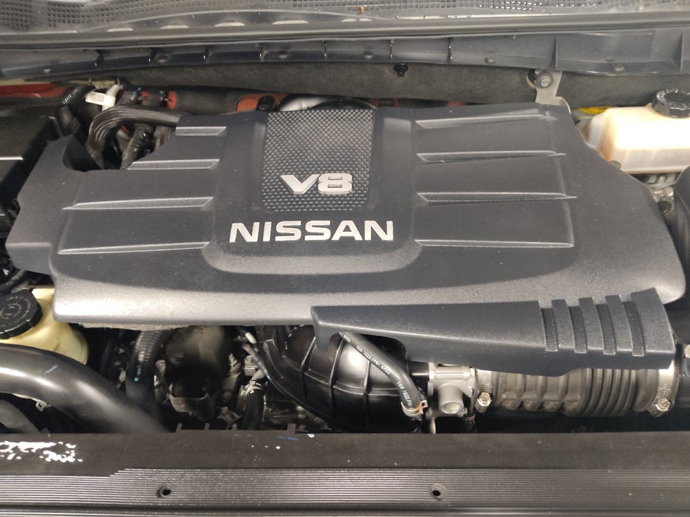 Used 2017 Nissan Titan SV AWD/4WD image 30
