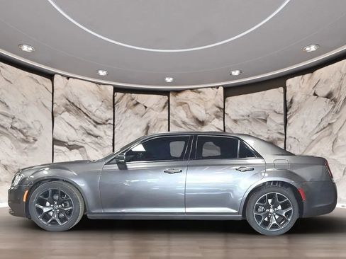 Used 2021 Chrysler 300 S RWD image 6