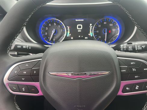 New 2026 Chrysler Pacifica Select image 13