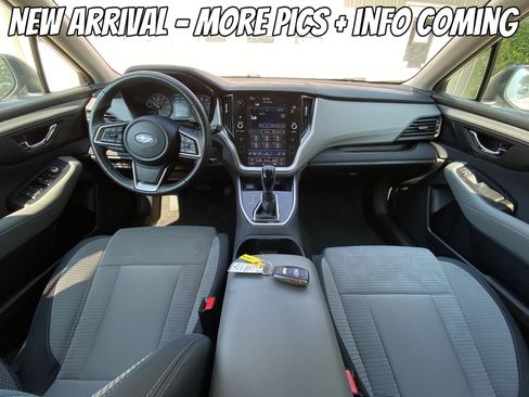 Used 2023 Subaru Outback Premium AWD/4WD image 4