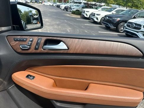 Certified 2018 Mercedes-Benz GLE 43 AMG 4MATIC image 48