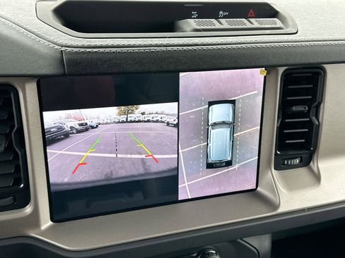 New 2025 Ford Bronco Outer Banks image 24