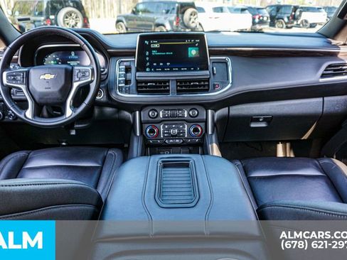 Used 2024 Chevrolet Suburban LT image 28