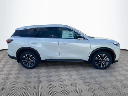 Used 2027 INFINITI QX60 Luxe w/ Cargo Package FWD image 5
