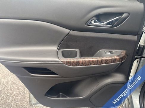 Used 2023 GMC Acadia Denali w/ Denali Ultimate Package image 22