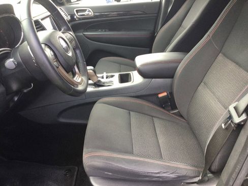 Used 2016 Jeep Grand Cherokee Laredo 75th Anniversary AWD/4WD image 21
