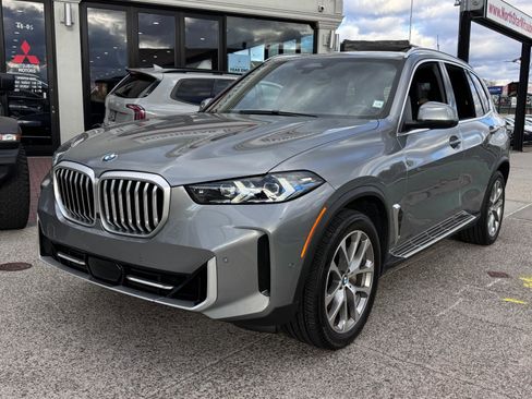 Used 2024 BMW X5 xDrive40i w/ Premium Package image 1