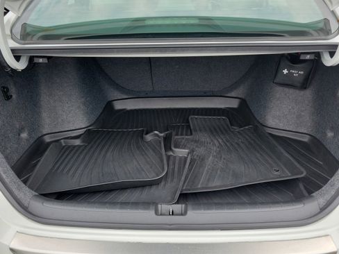 Used 2019 Honda Accord Touring image 31